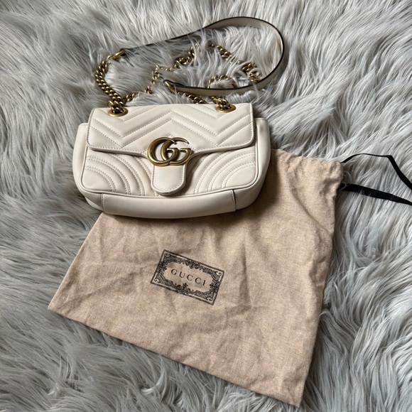 GUCCI Small Marmont Small Shoulder Bag - Picture 17 of 17